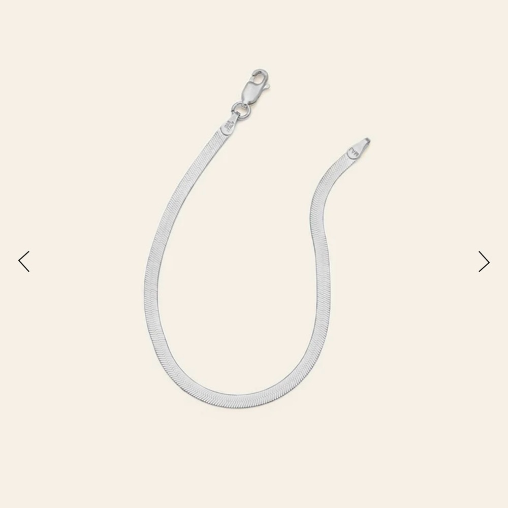 MELANIE AULDl 3mm Herringbone Bracelet
